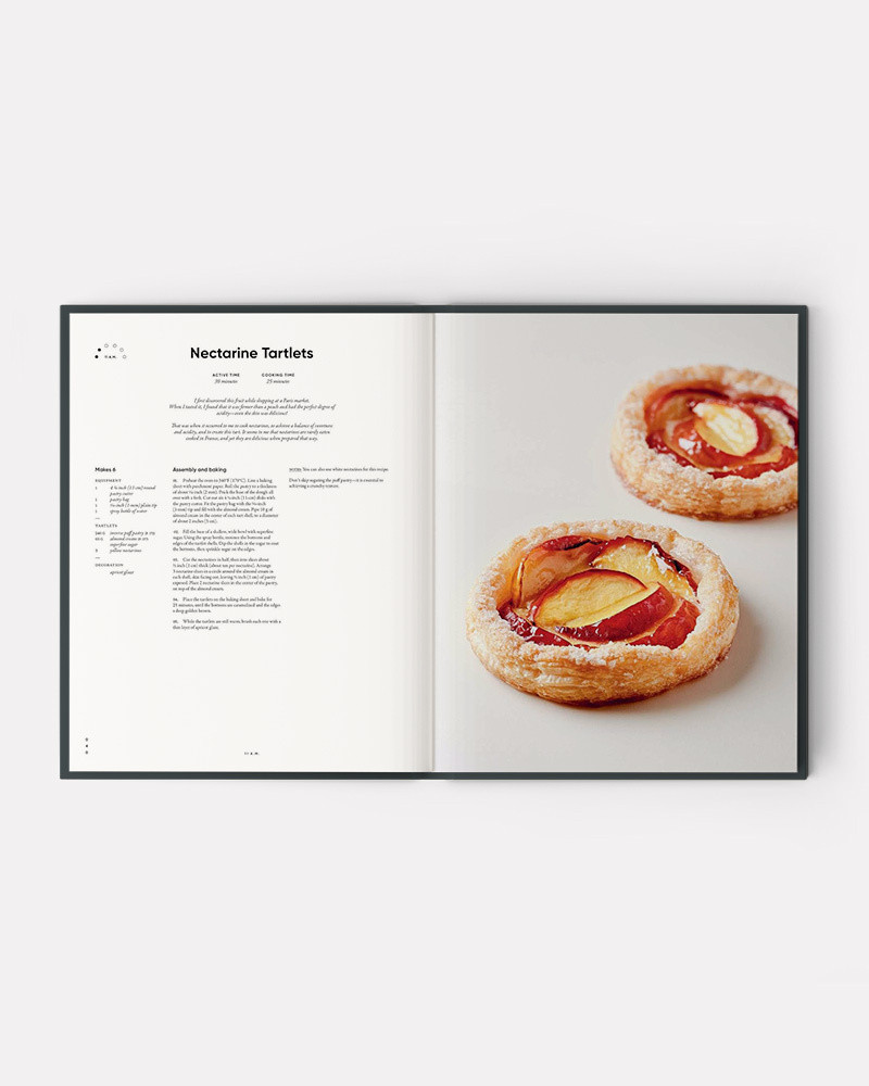 Book Gateaux: Sweets (Modern French Pastry) by Morihide Yoshida