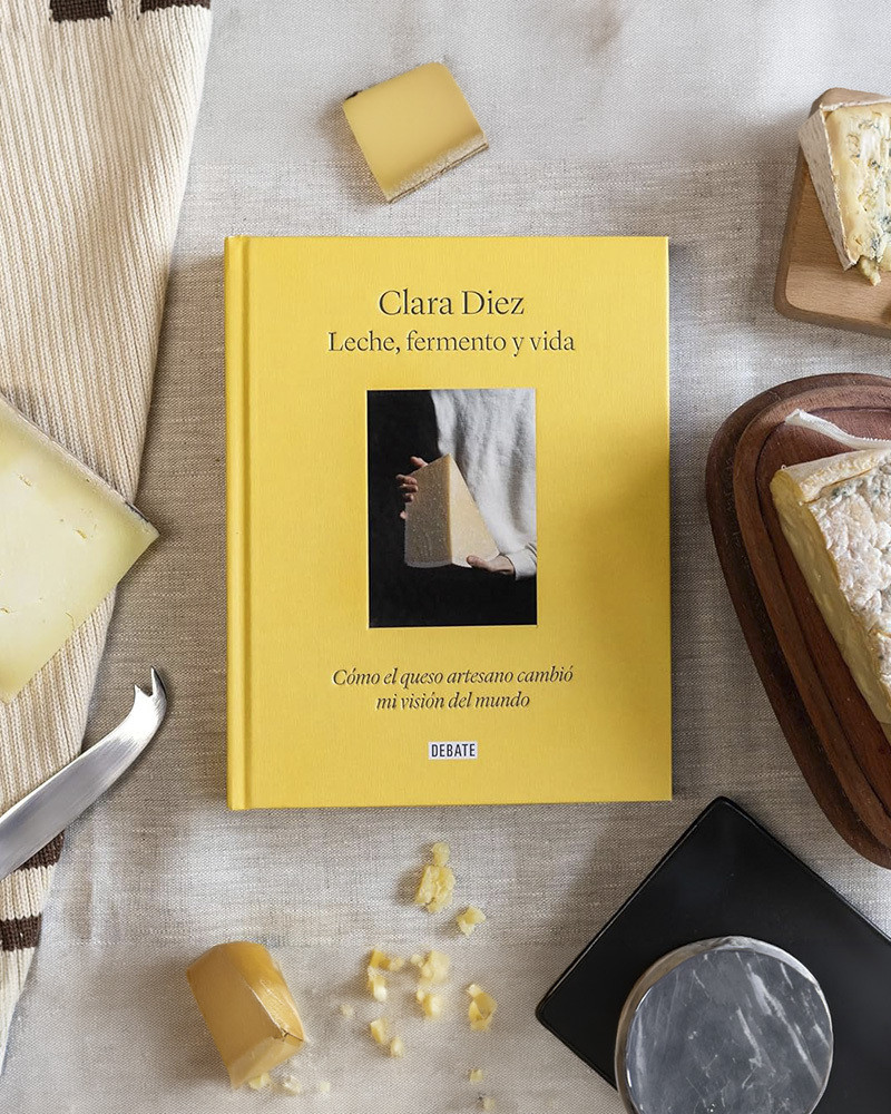 Book Leche, Fermento y Vida by Clara Diez