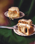 Pasteles Con Historia book by Aliter Dulcia