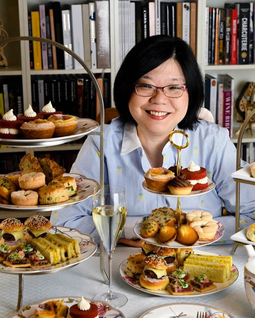 Book Afternoon Tea Delights by Jialin Tian 2